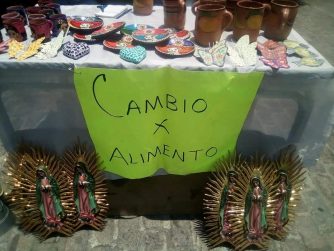 Artesanías por alimentos